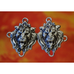 Lion Cloak Clasp Fine Pewter 130.1625